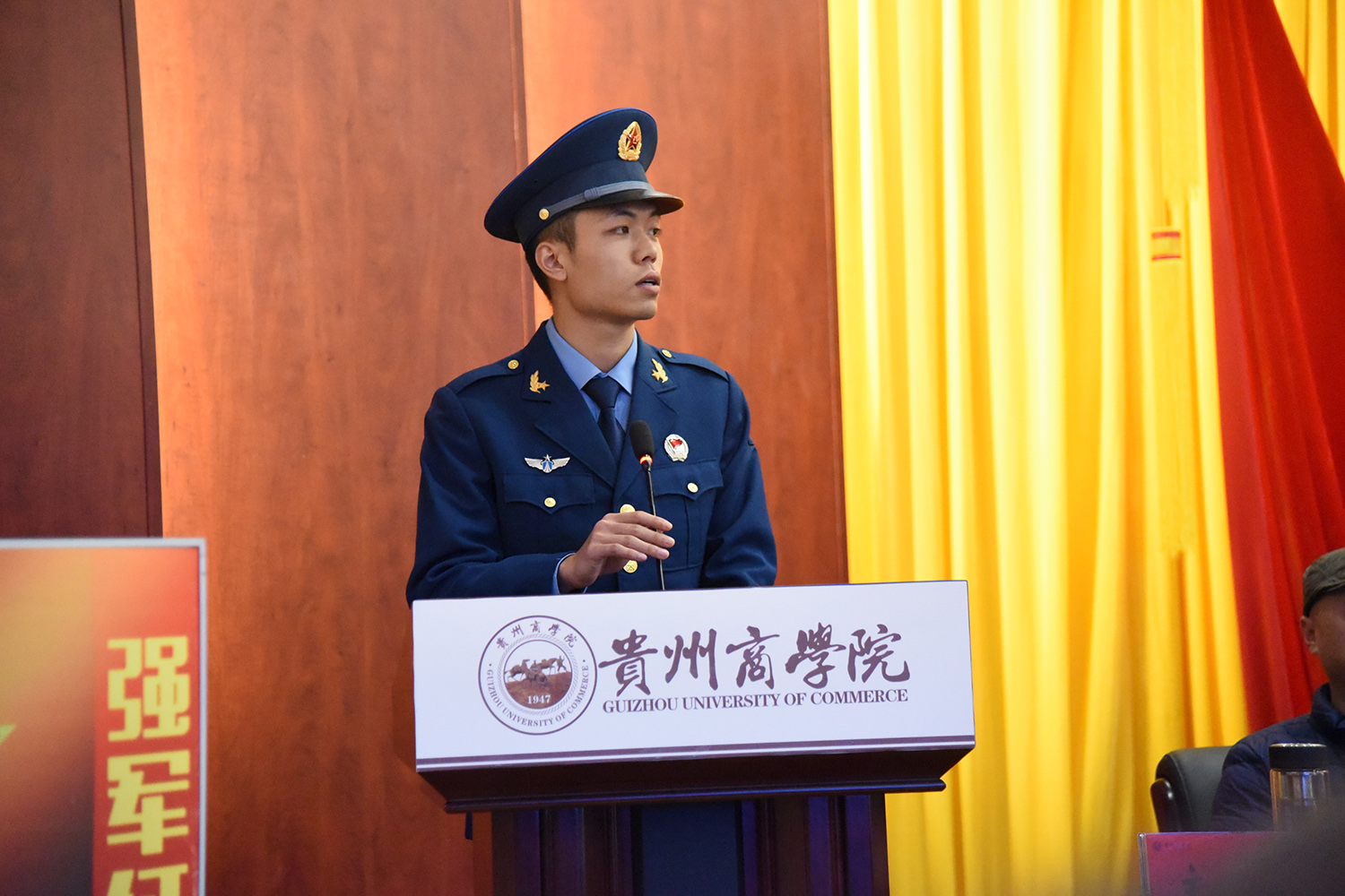 张龙亮.jpg 张龙亮.jpg