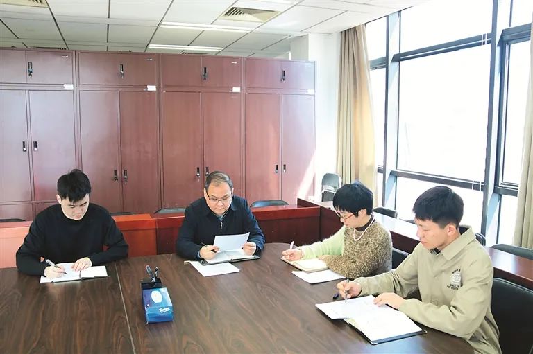 图4.jpg 图4.jpg
