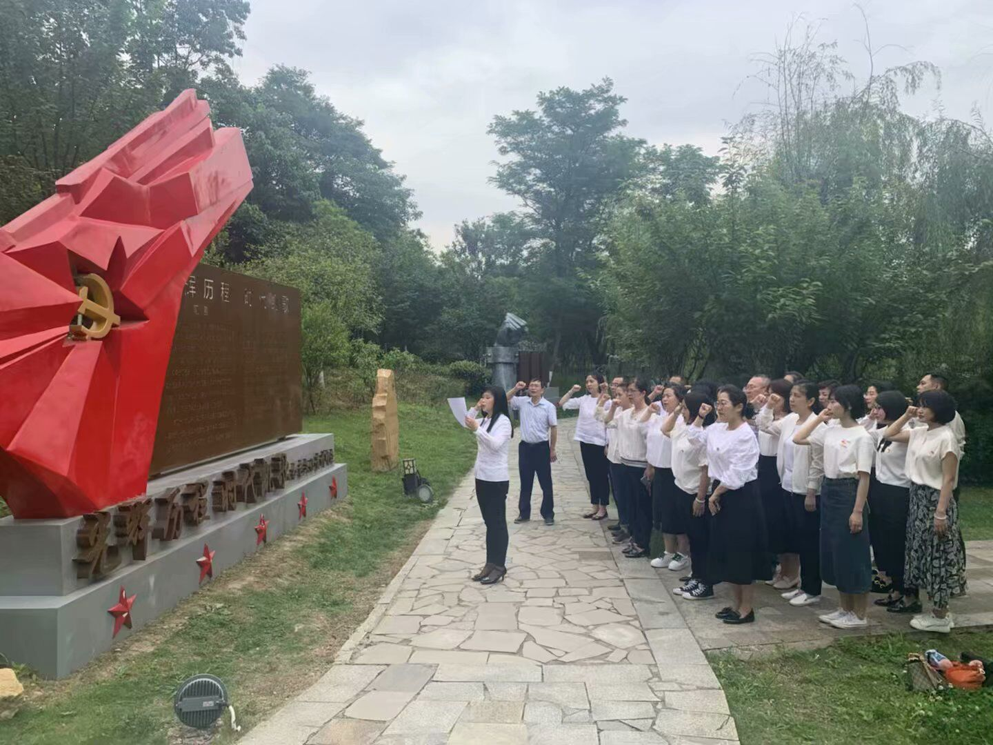 图片2.png 图片2.png