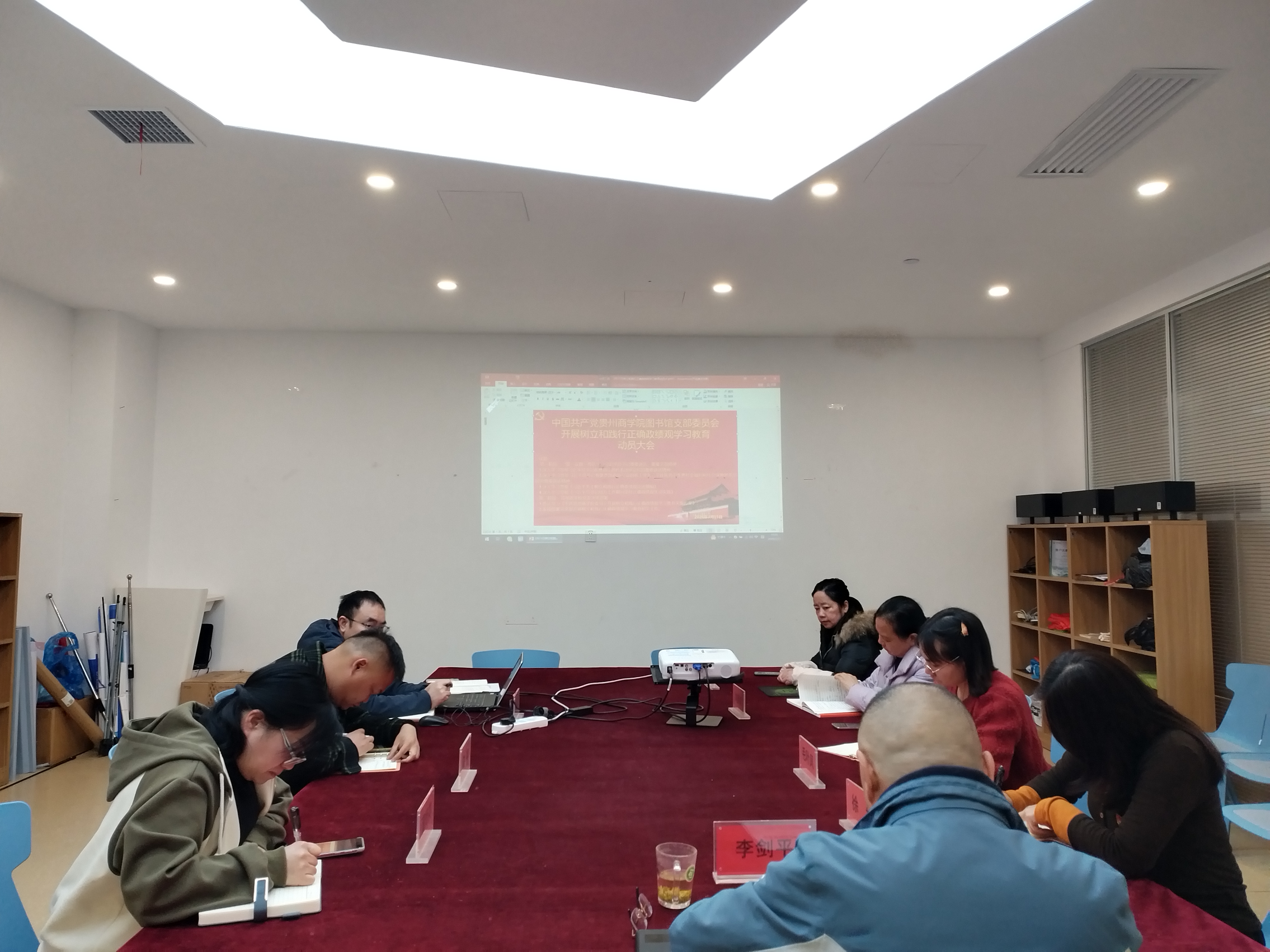 a5de18f820cf4981cacd0051bf1267da.jpg