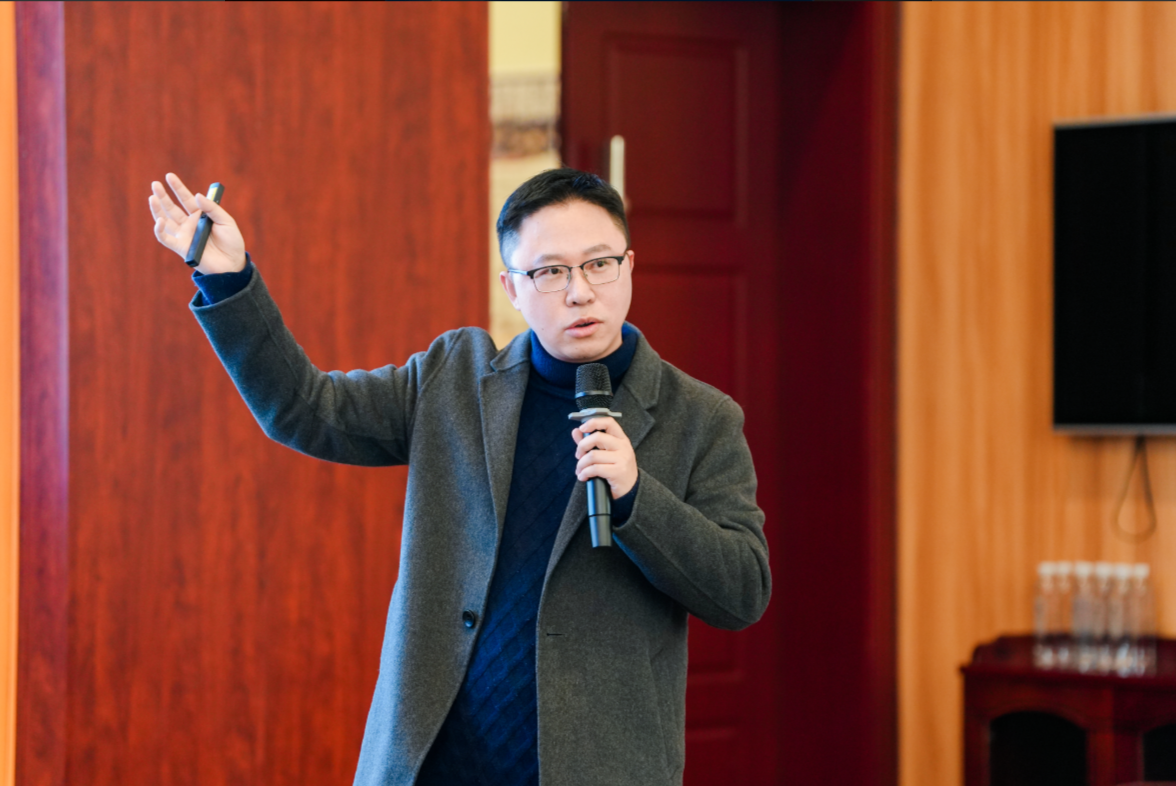 屏幕截图 2025-11-25 203319.png